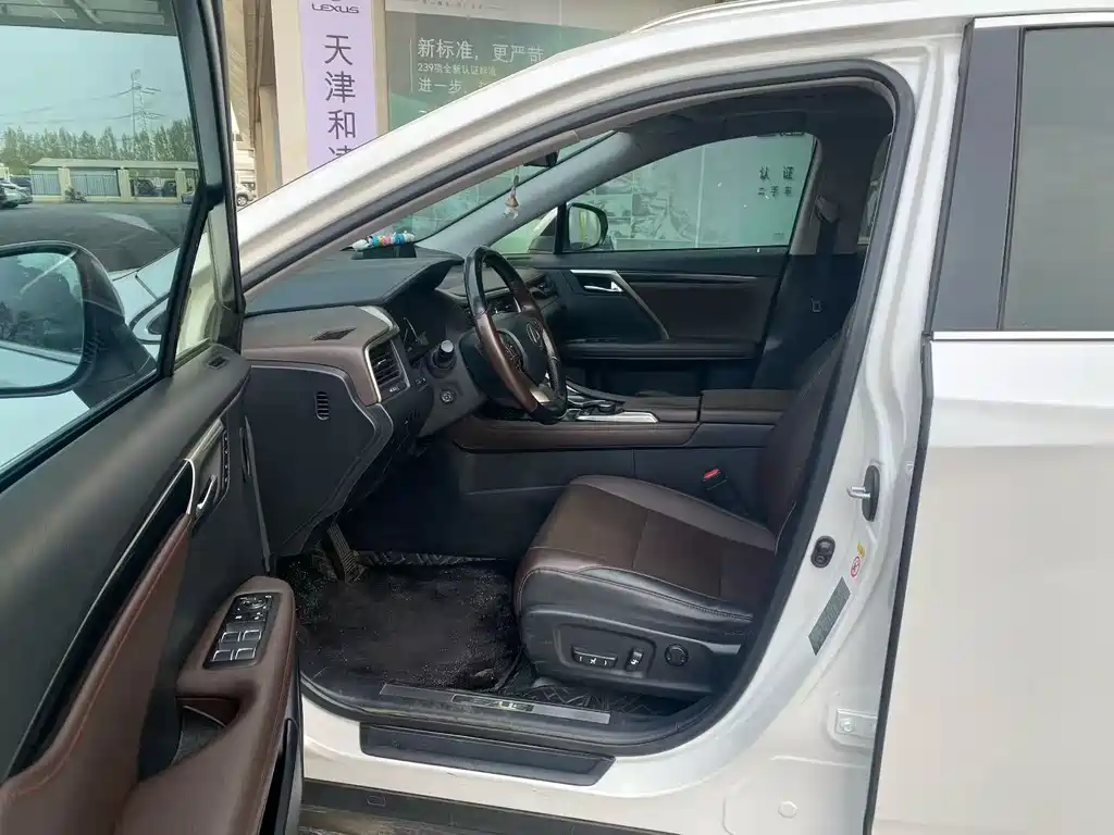 Lexus RX 300 2 WD Comfort CN-V