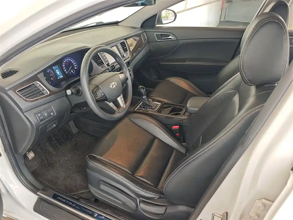 Mistra 1.6 T Auto Intelligent GLS