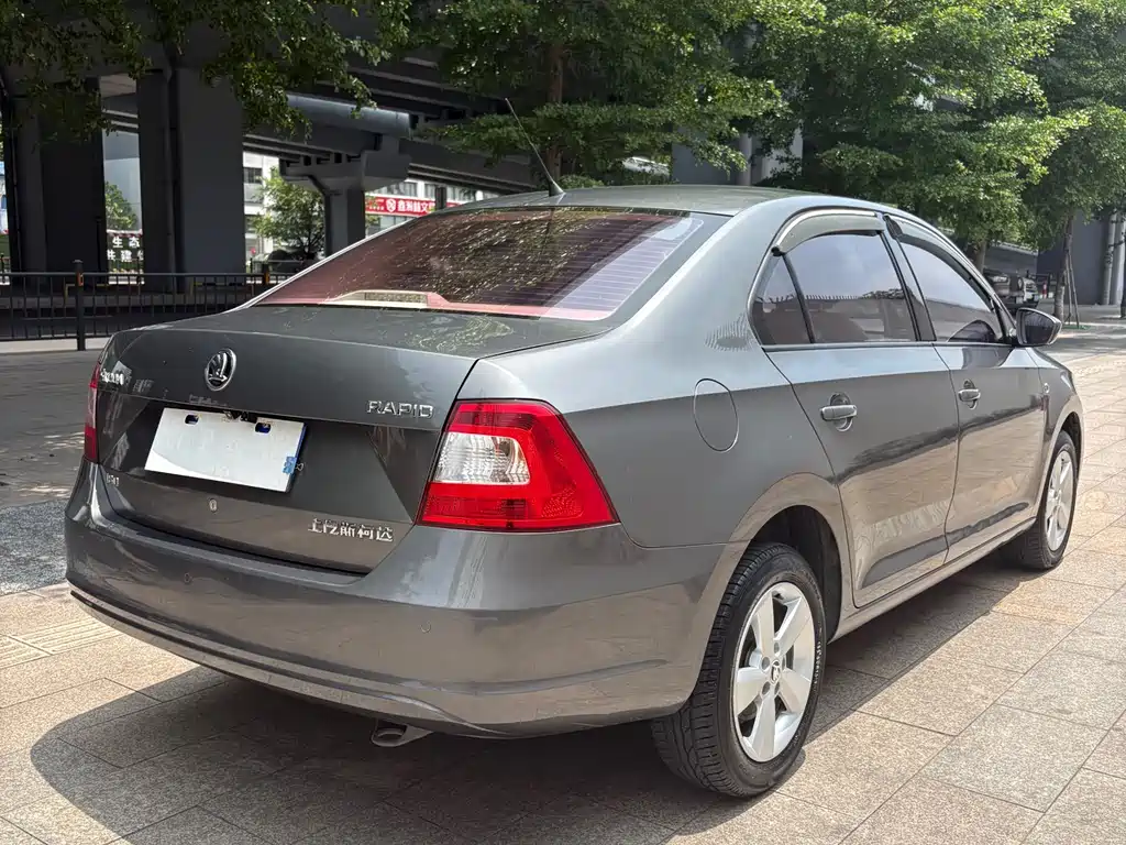 Rapid 1.6 L Auto Creation