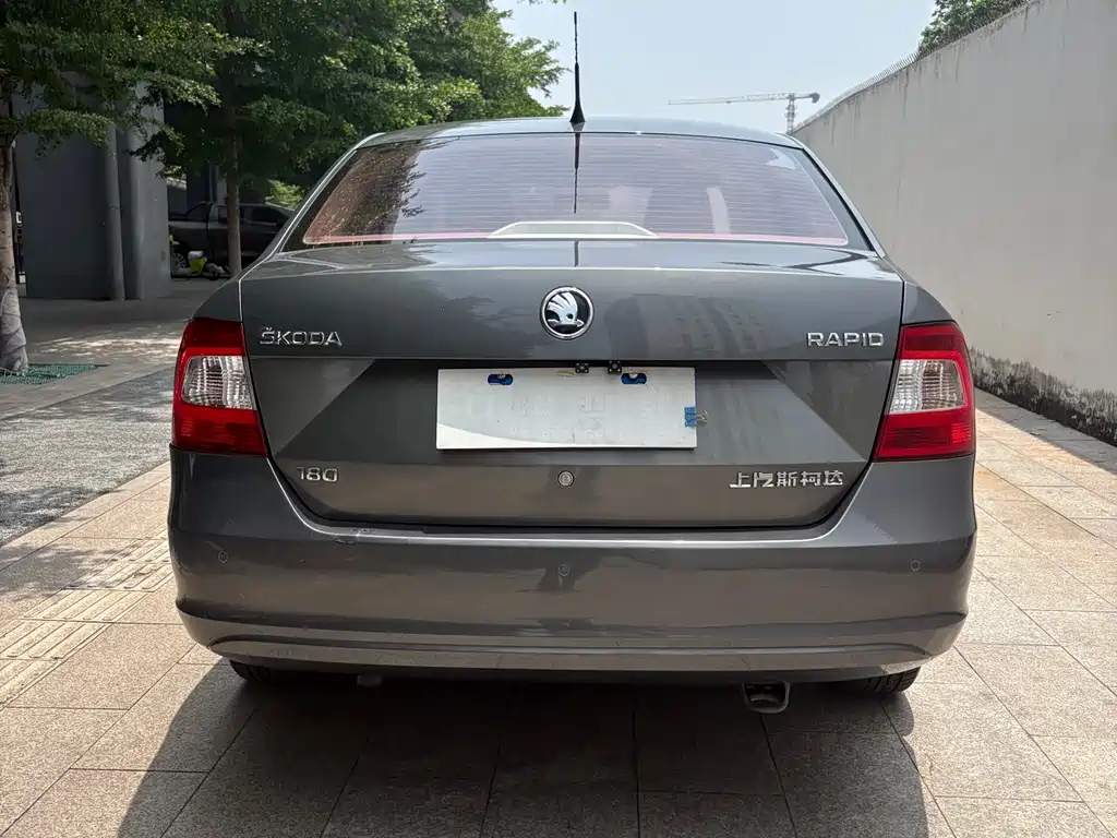 Rapid 1.6 L Auto Creation