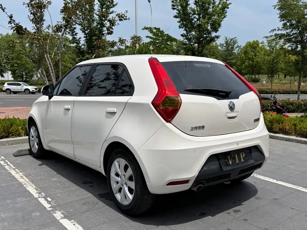 MG 3 1.5 L AMT Elite