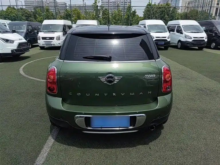 MINI COUNTRYMAN 1.6 L COOPER Fun