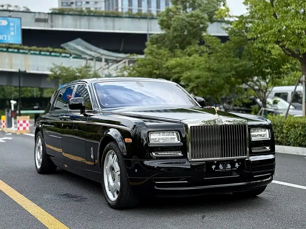 Phantom 6.7 L Extended EWB