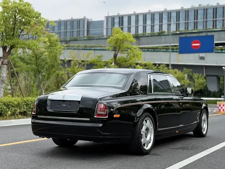 Rolls-Royce Phantom 6.7 L Extended EWB