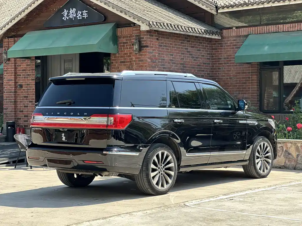Navigator 3.5 T Honor Shine CN-VI