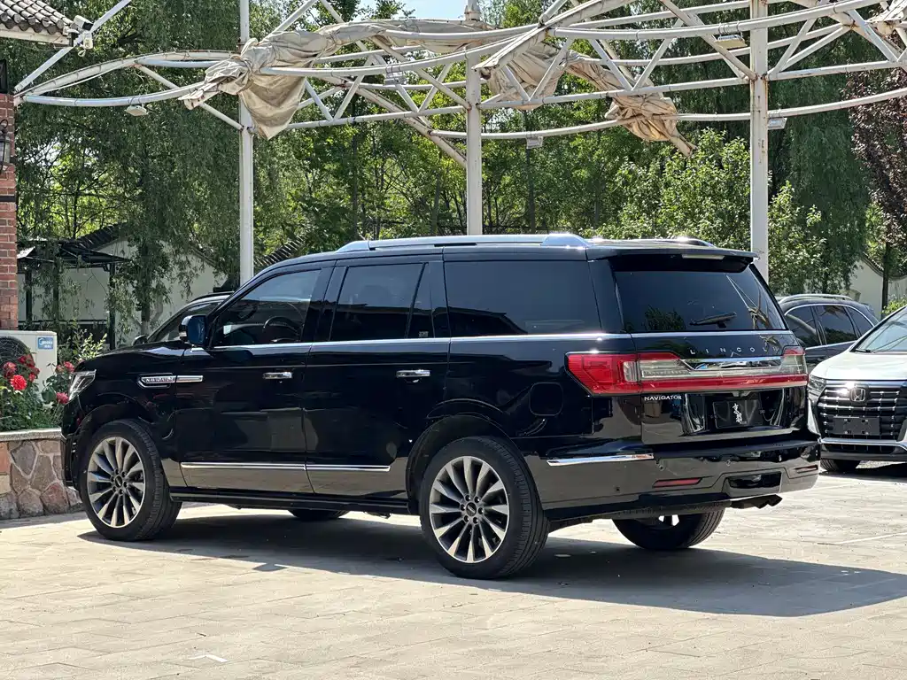Navigator 3.5 T Honor Shine CN-VI