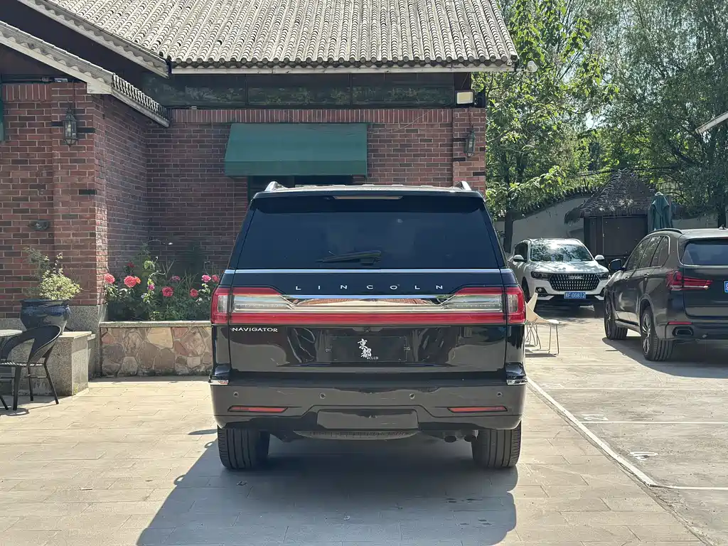 Navigator 3.5 T Honor Shine CN-VI