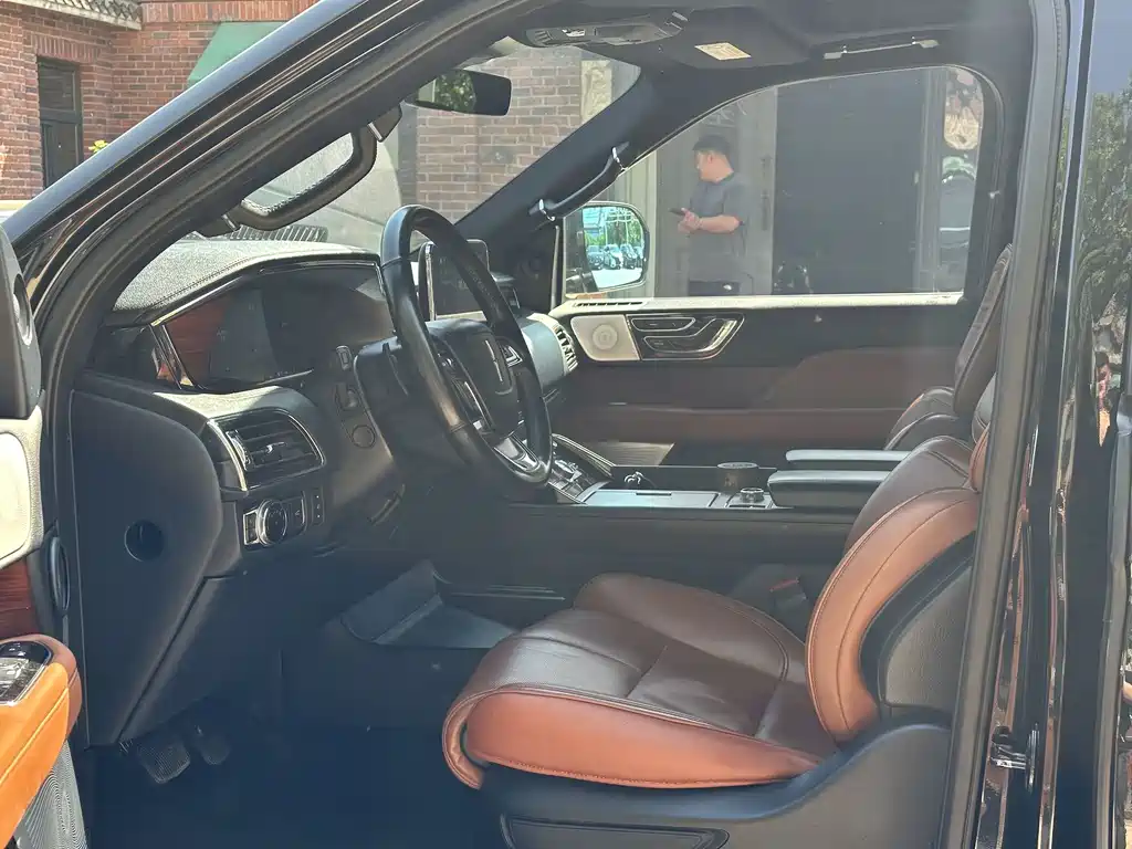 Navigator 3.5 T Honor Shine CN-VI