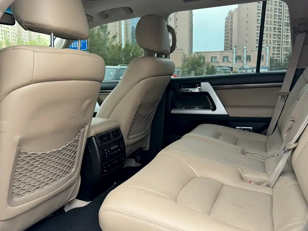 Land Cruiser 4.7 L Auto VX