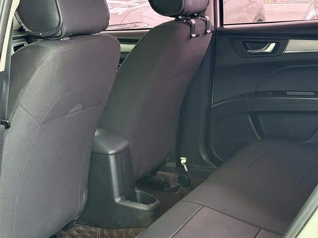Besturn B30 1.6 L Auto Luxury