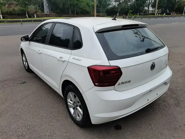 Volkswagen Polo Plus 1.5 L Auto Panoramic Pleasure