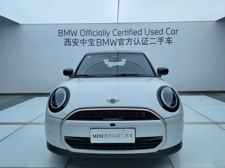 MINI 2.0 T COOPER S Artist 5-door