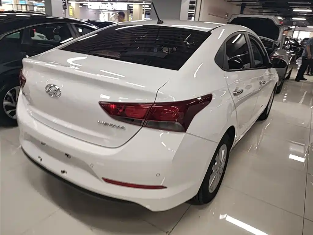 Verna 1.4 L Auto Cool GLS