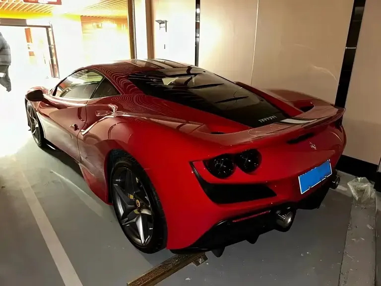 Ferrari F8 Tributo 3.9 T V8