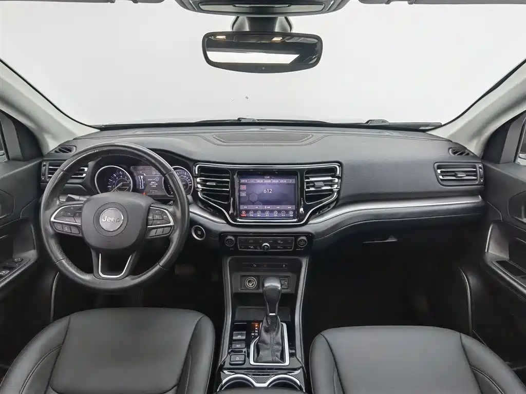 Commander 2.0 T 2 WD Progressive Enjoyment CN-V