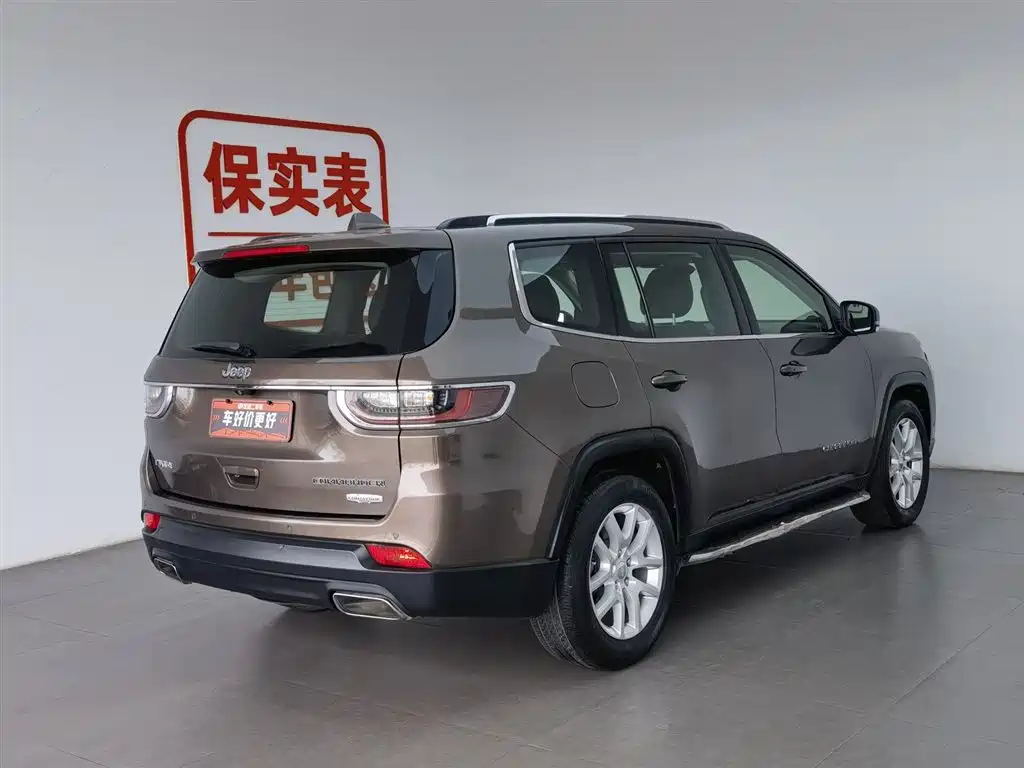 Commander 2.0 T 2 WD Progressive Enjoyment CN-V
