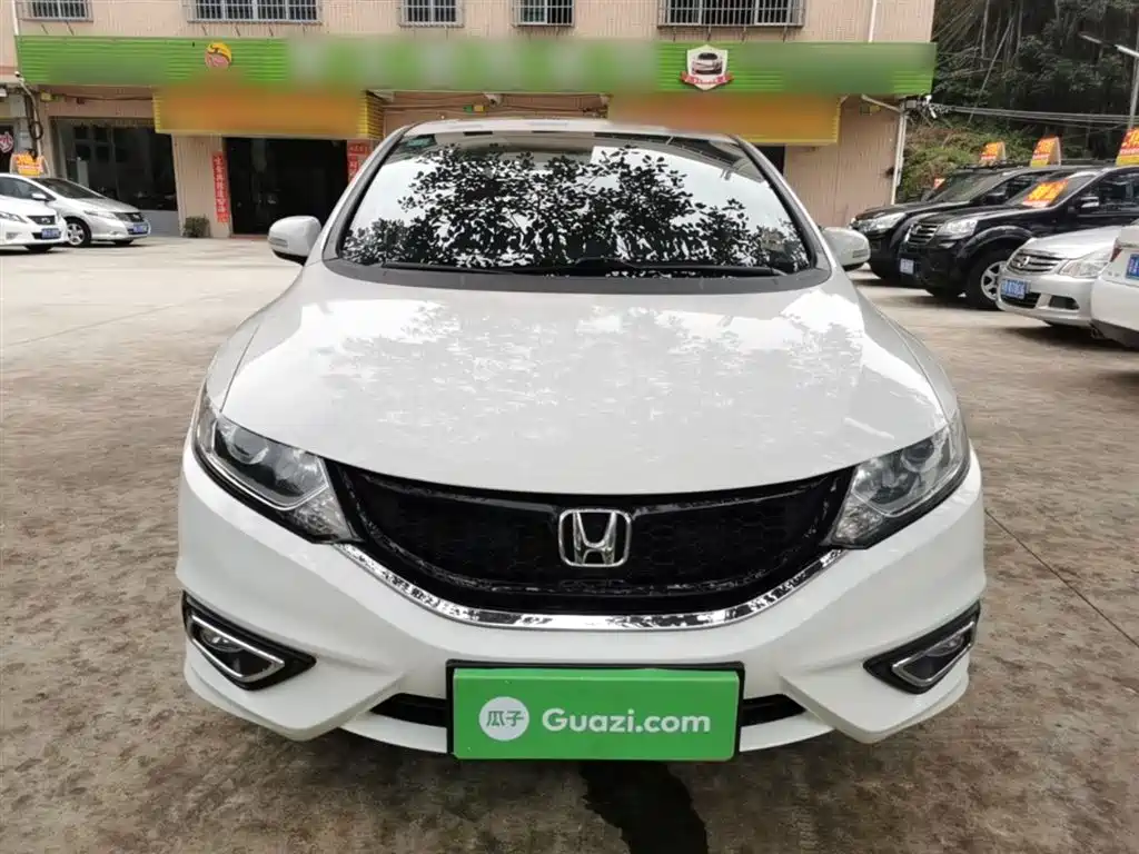 Jade 1.8 L Auto Comfort Elite 5-seat