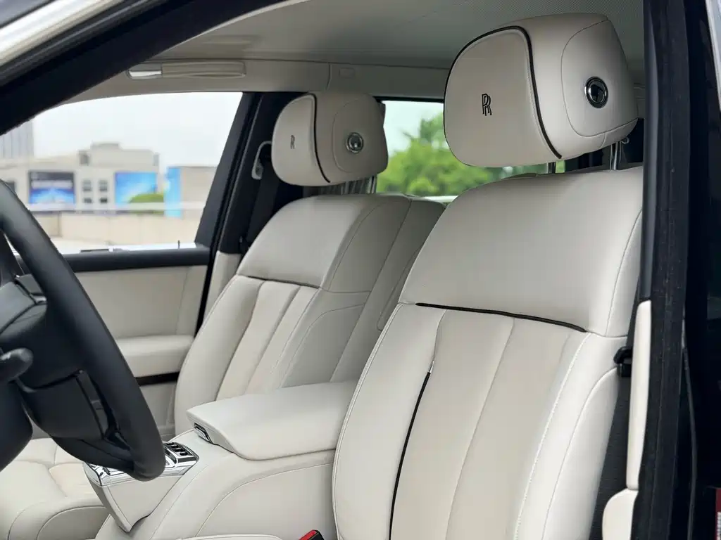 Phantom 6.7 T LWB Range