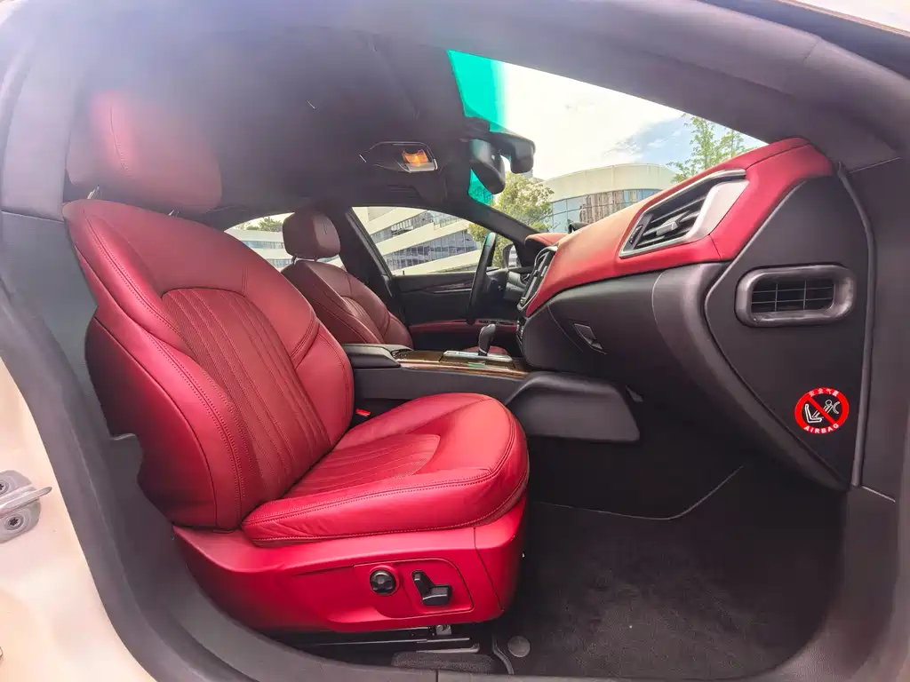 Ghibli 3.0 T Standard