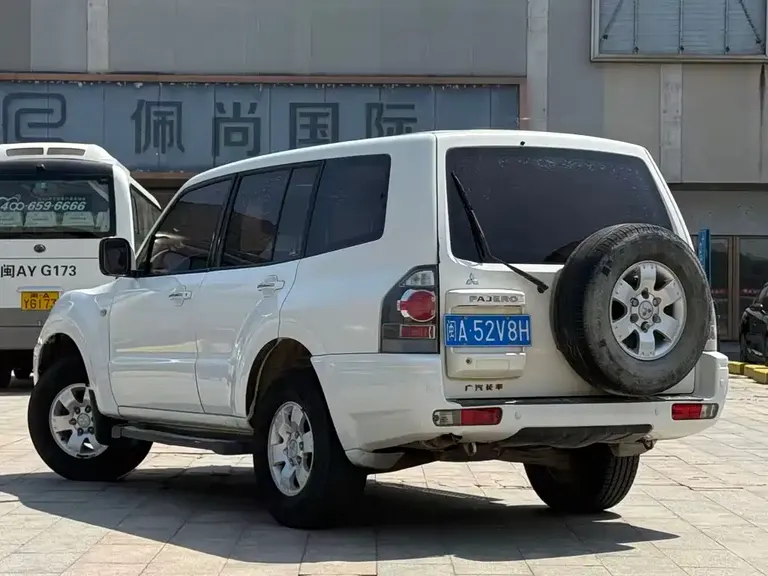 Mitsubishi Pajero 帕杰罗 2011款 V73 3.0 L MT GLS