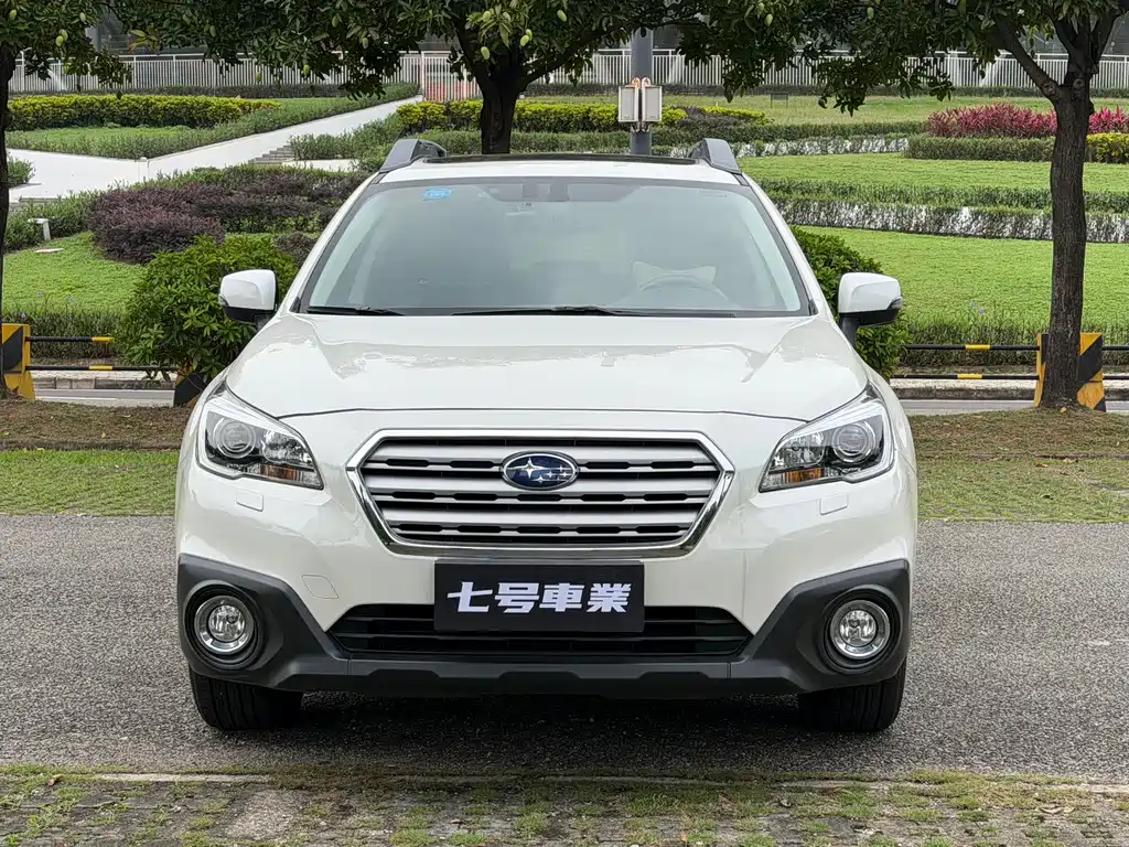 Outback 2.5 i Luxury Navigation