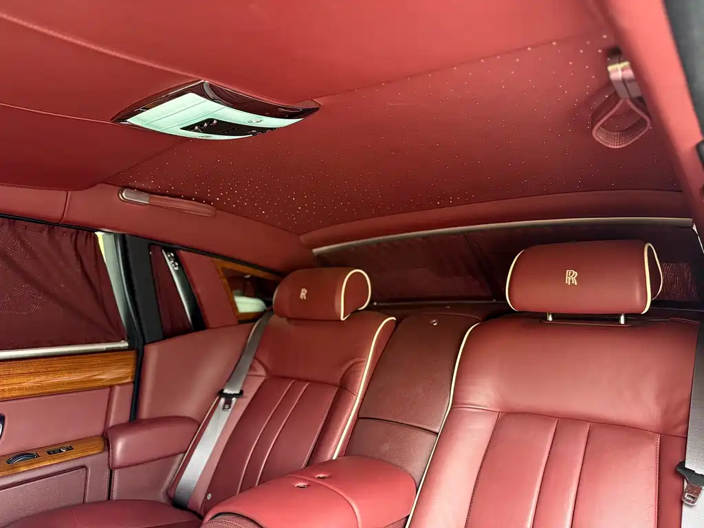 Phantom 6.7 L Extended EWB