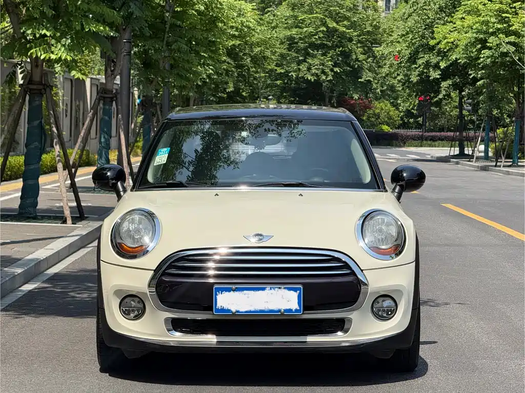 MINI 1.5 T COOPER SEVEN 5-door