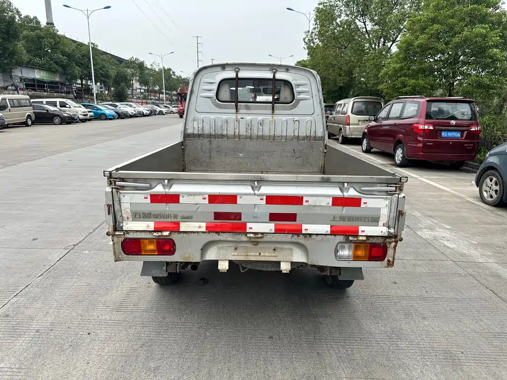 Wuling Rongguang Mini Truck 1.5 L Double Cab Basic L3 C
