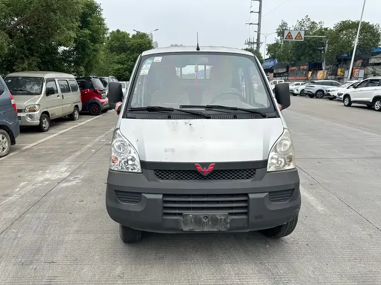 Wuling Rongguang Mini Truck 1.5 L Double Cab Basic L3 C