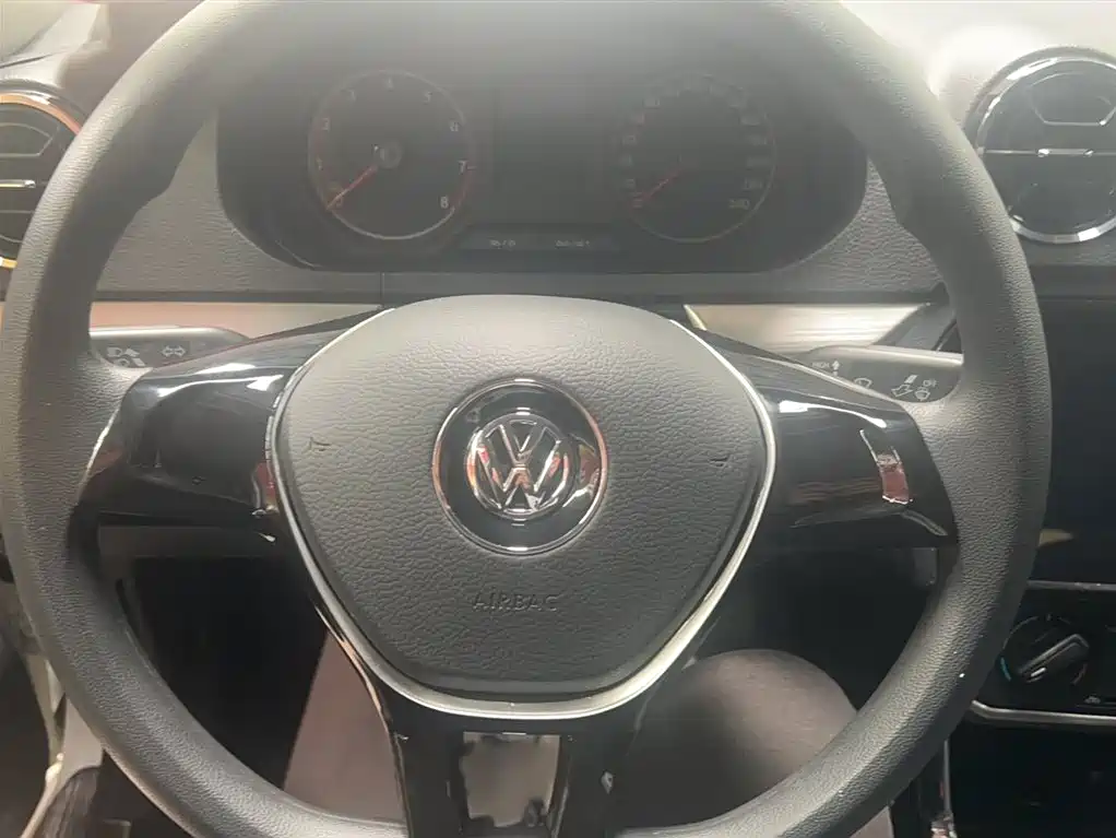 Jetta 1.4 L Manual Fashion
