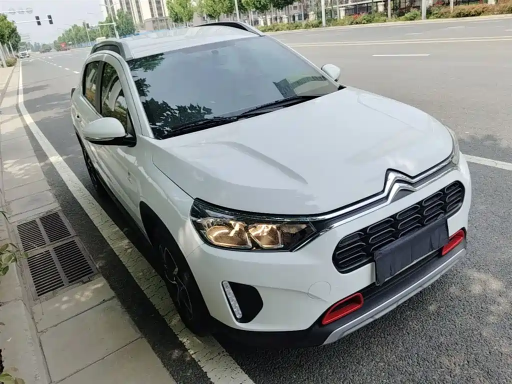 Citroën C3-XR 雪铁龙C3-XR 2019款 1.6 L 自动越享版