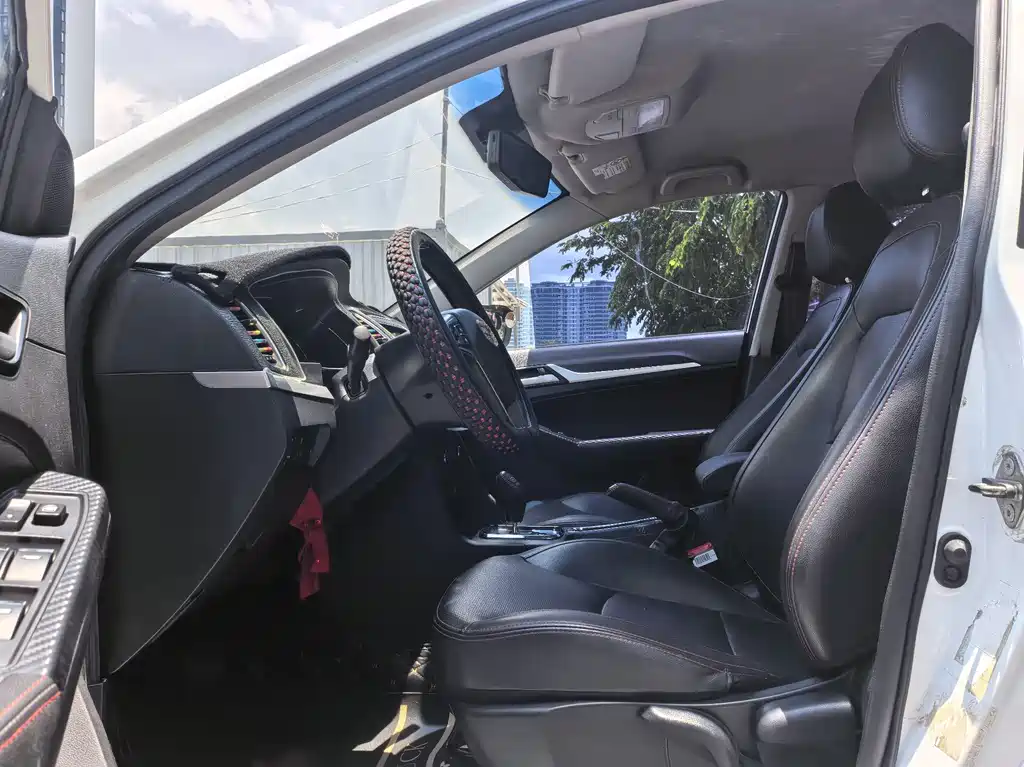 Vision 1.5 L Auto Happy
