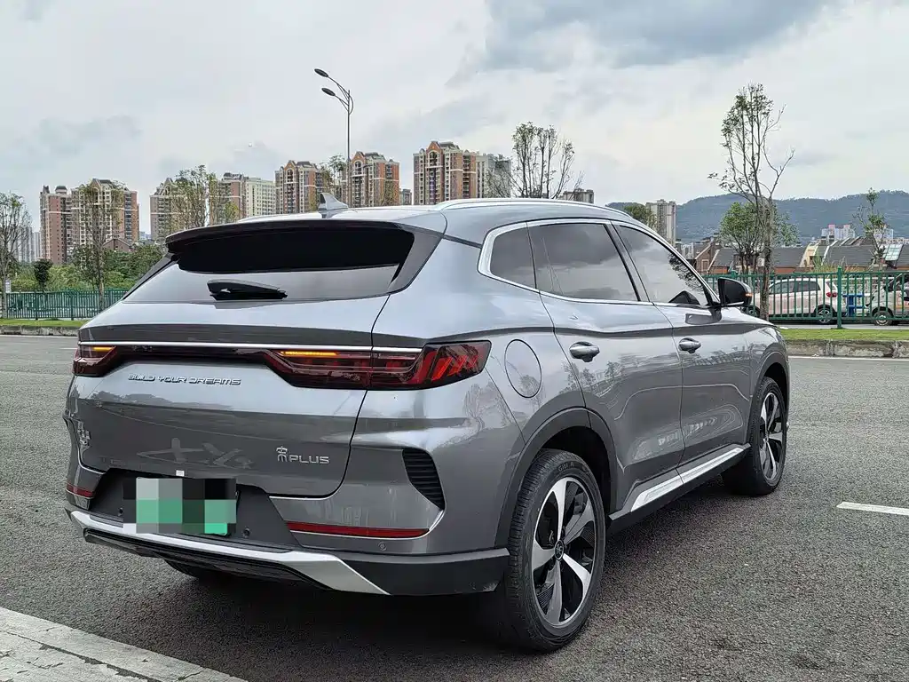 Song PLUS NEV DM-i 110 KM Flagship PLUS