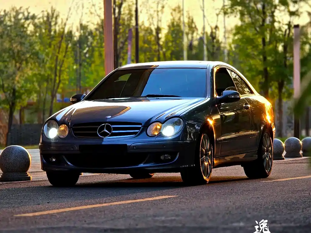 Mercedes-Benz CLK-Class CLK 280 2-door Coupe