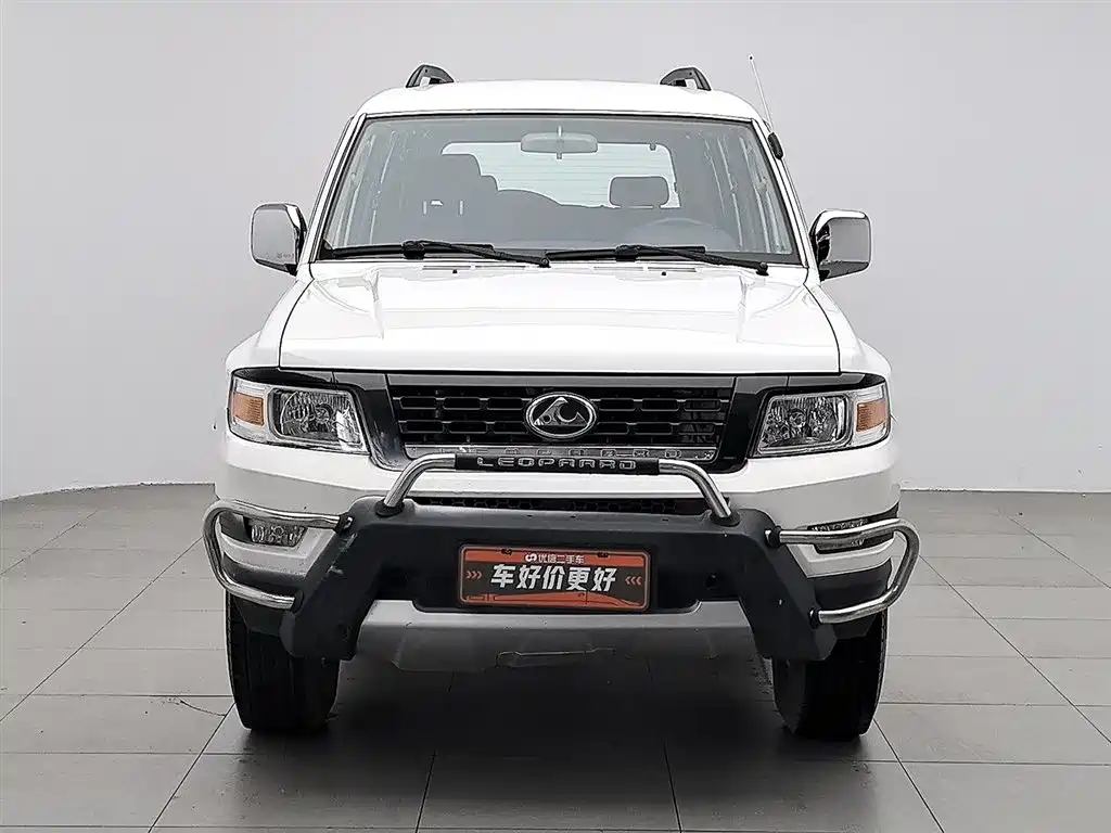 Leopaard Q6 2.4 L Manual 4 WD Outstanding