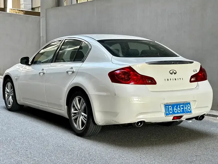 Infiniti G Series G25 Sedan Luxury Sport