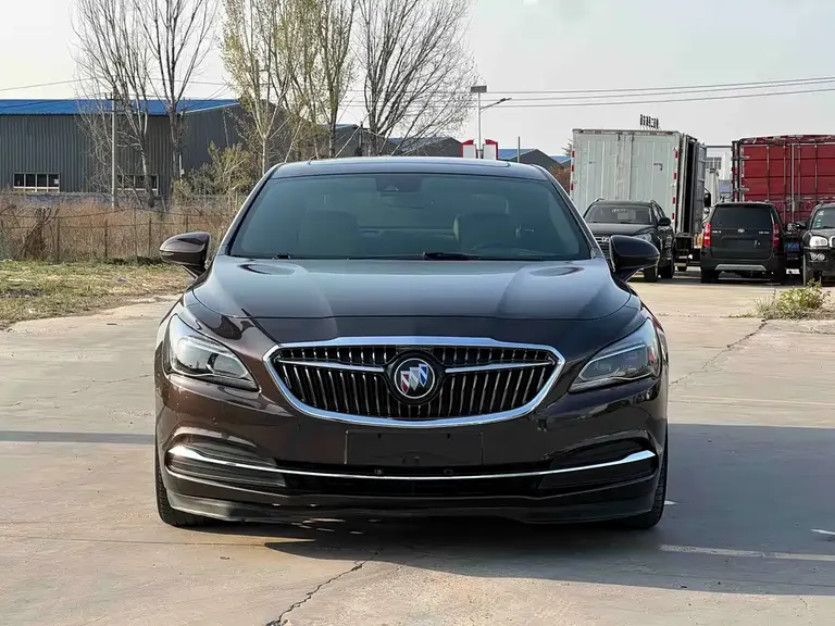 Buick LaCrosse 28 T Luxury