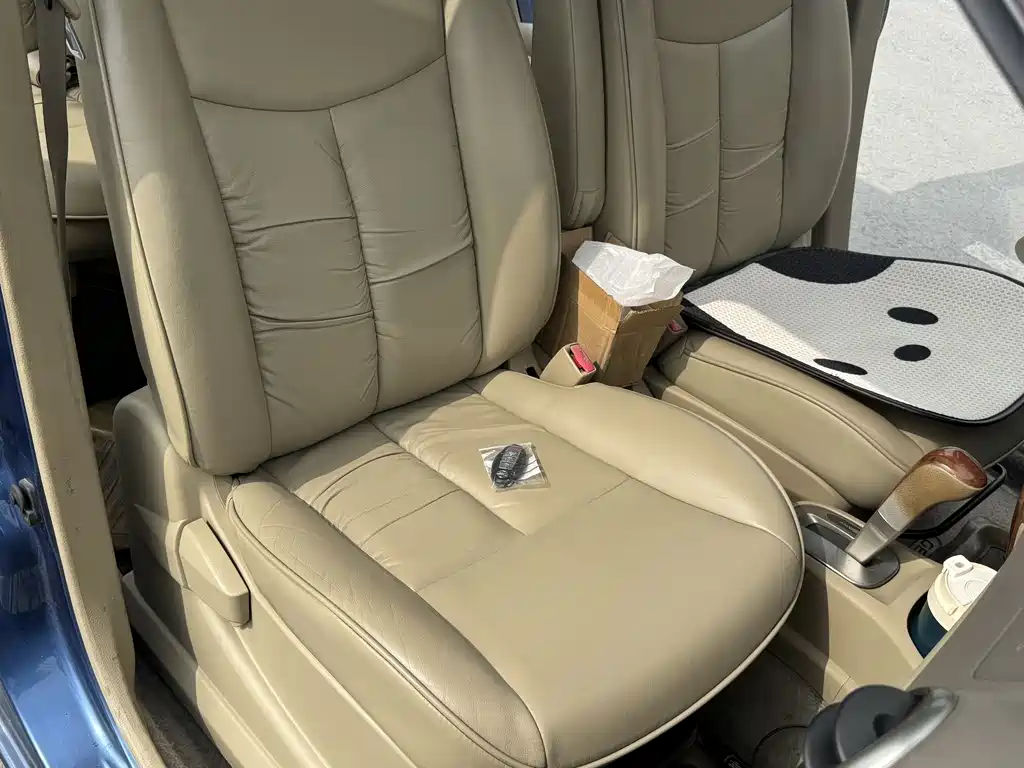 Geniss 1.8 L Auto Comfort