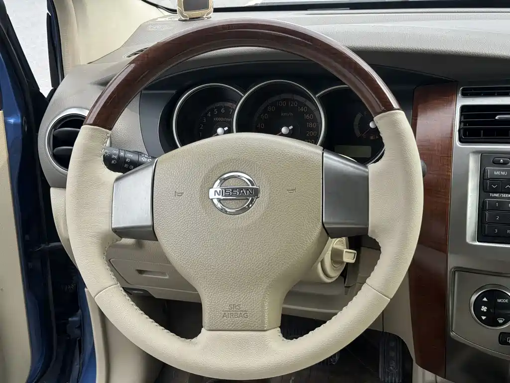 Geniss 1.8 L Auto Comfort
