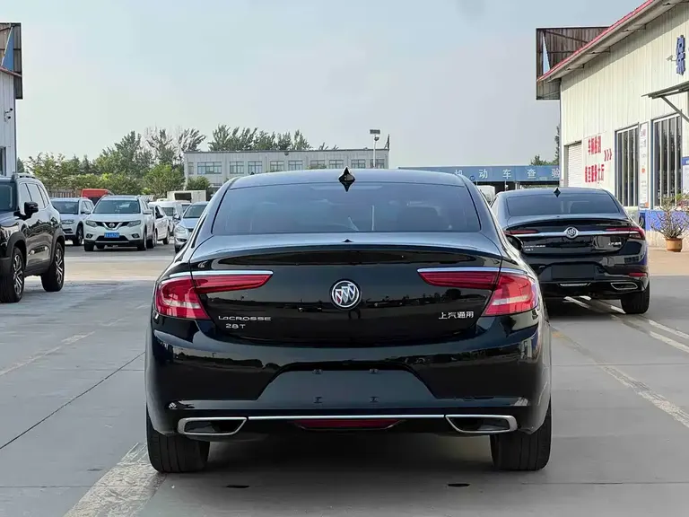 Buick LaCrosse 28 T Luxury