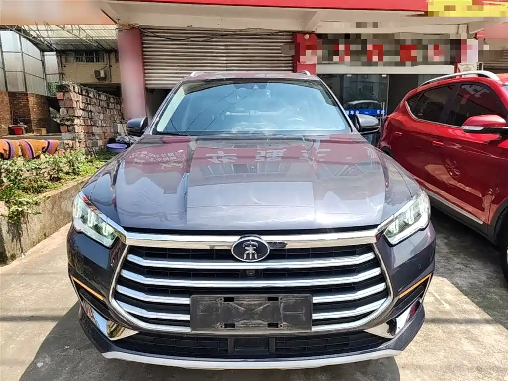 Song Pro 1.5 T Auto Luxury