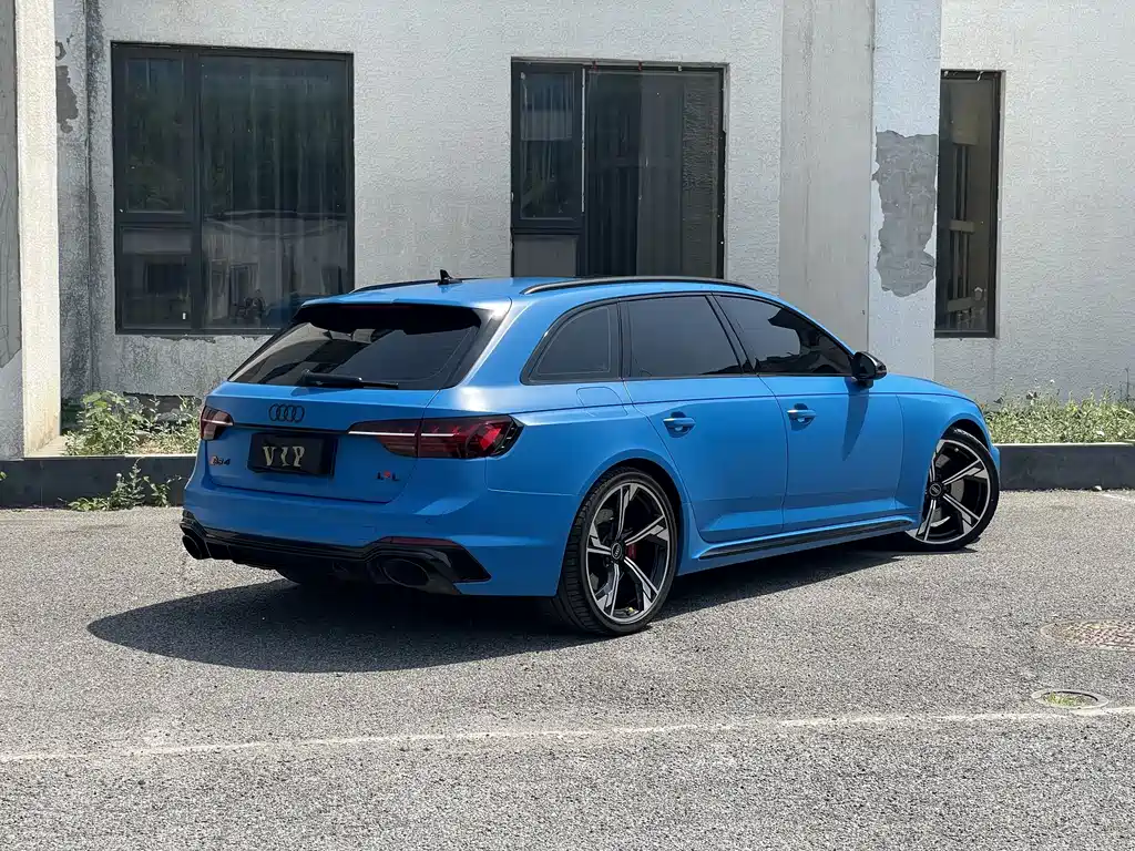 Audi RS 4 奥迪RS 4 2021款 RS4 Avant 黑曜版