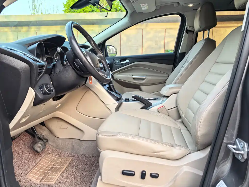 Kuga 2.0 L GTDi 4 WD Elite
