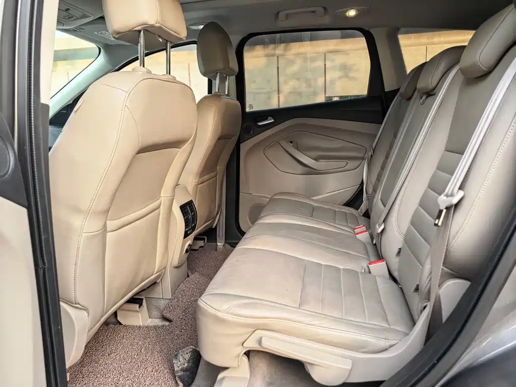 Kuga 2.0 L GTDi 4 WD Elite