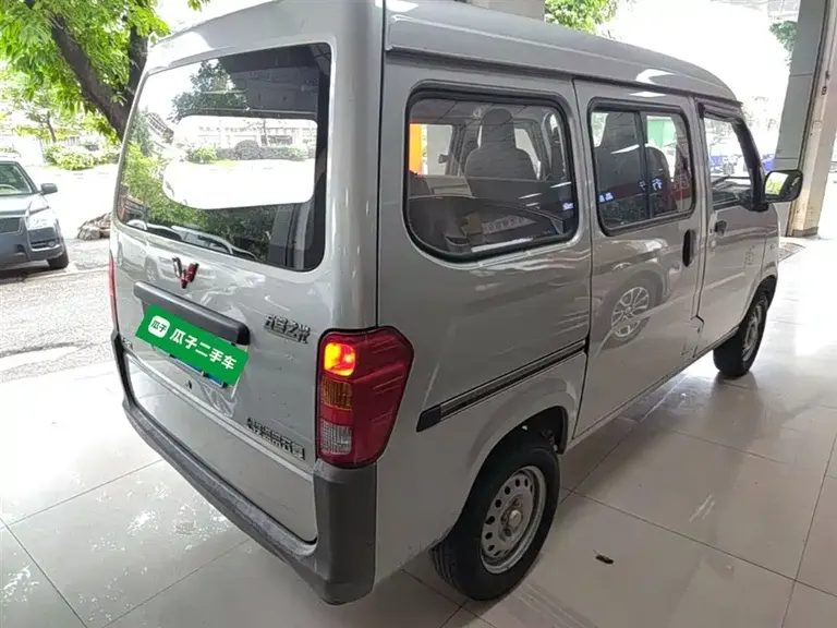 Wuling Zhiguang 1.2 L Utility CN-VI LSI