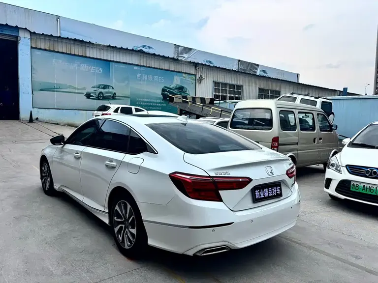 Honda Inspire 260 TURBO Refined CN-V