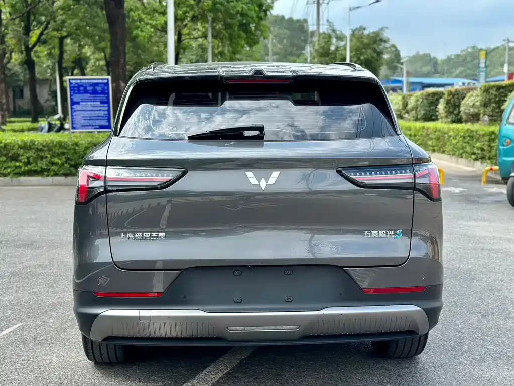 Wuling Starlight S 130 km High Power Flagship