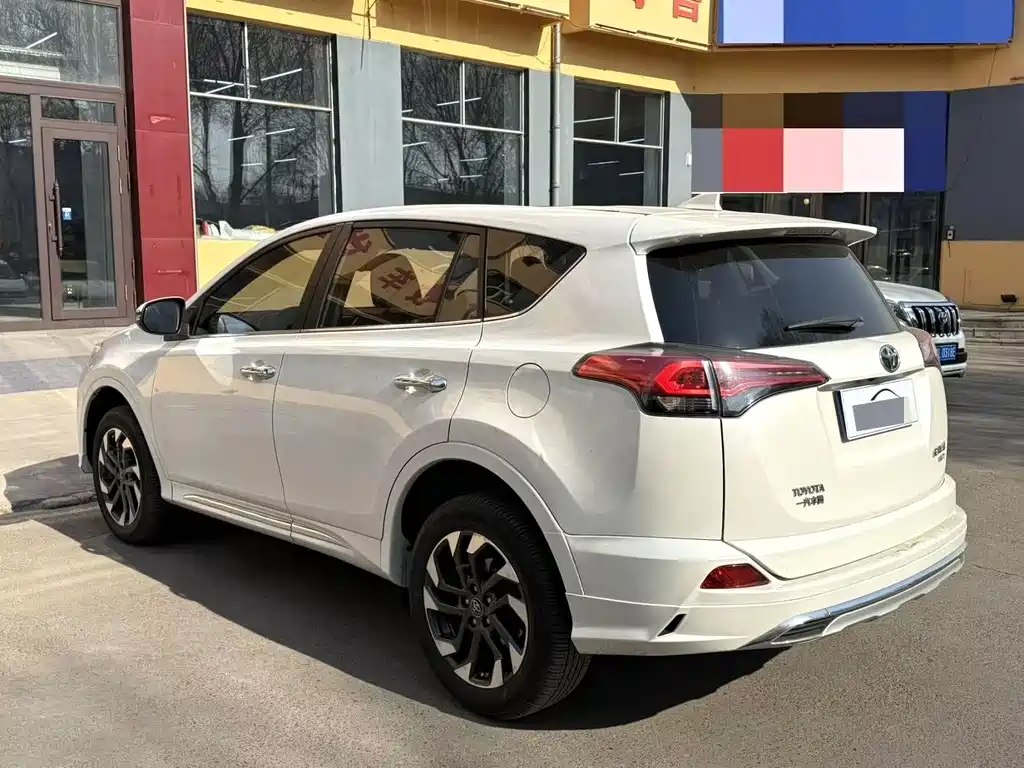 RAV4 2.5 L Auto 4 WD Elite i