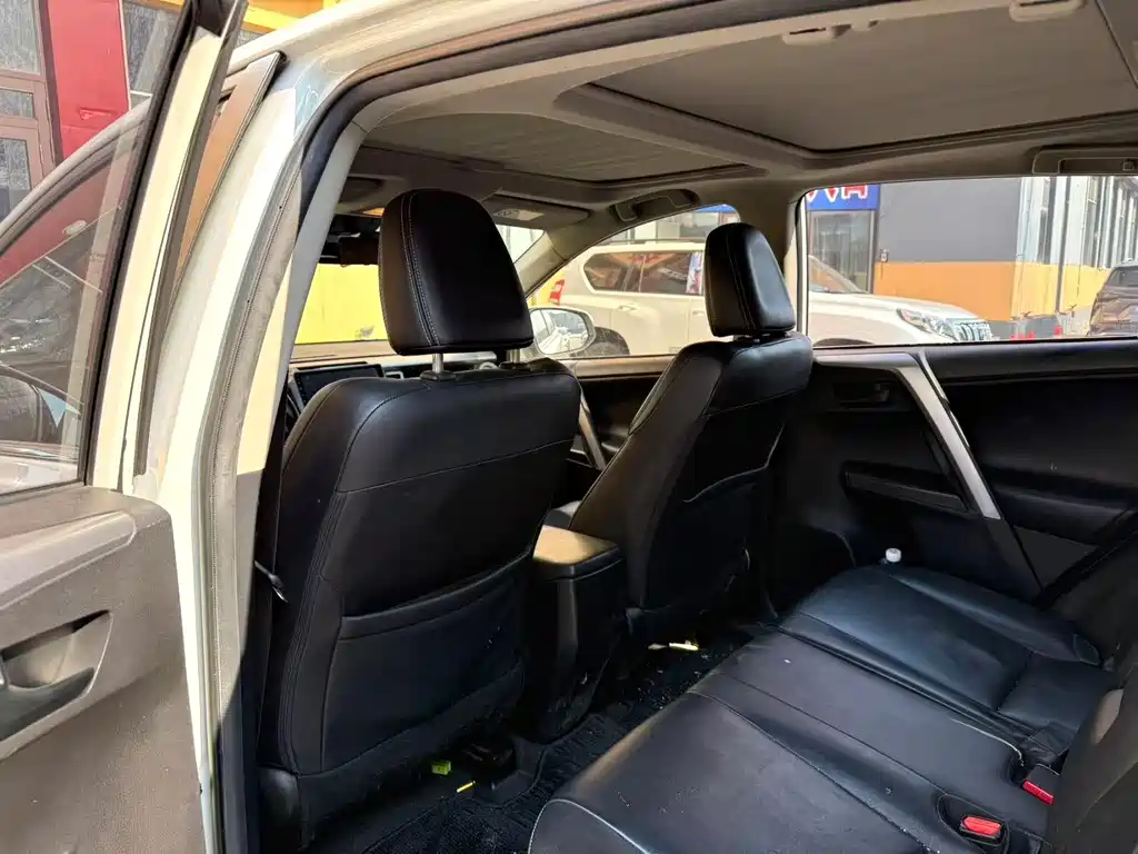 RAV4 2.5 L Auto 4 WD Elite i