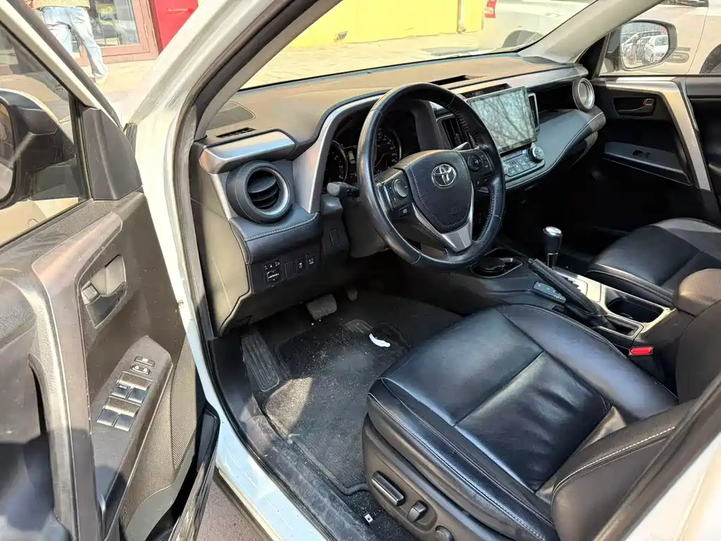 RAV4 2.5 L Auto 4 WD Elite i